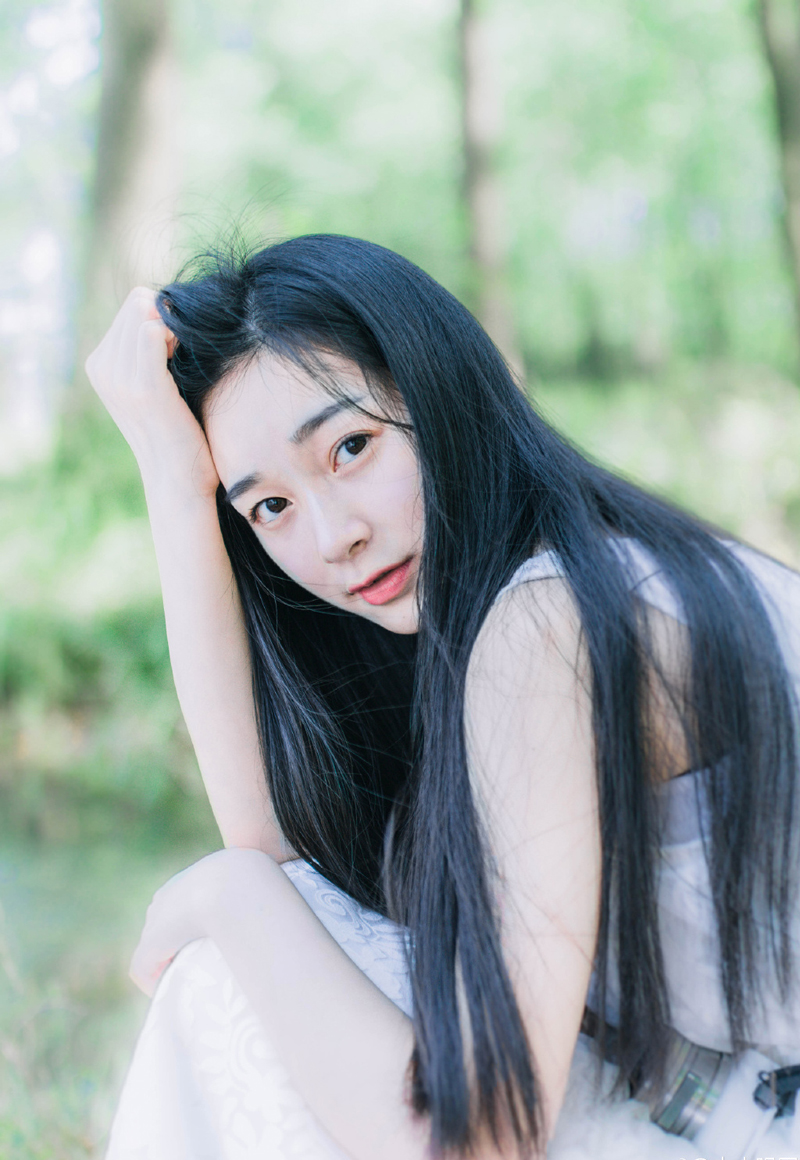 人生在世，可以没有功业，却不可以没有友情。以友情助功业则功业成；为功业找友情则友情亡。二者不可颠倒。